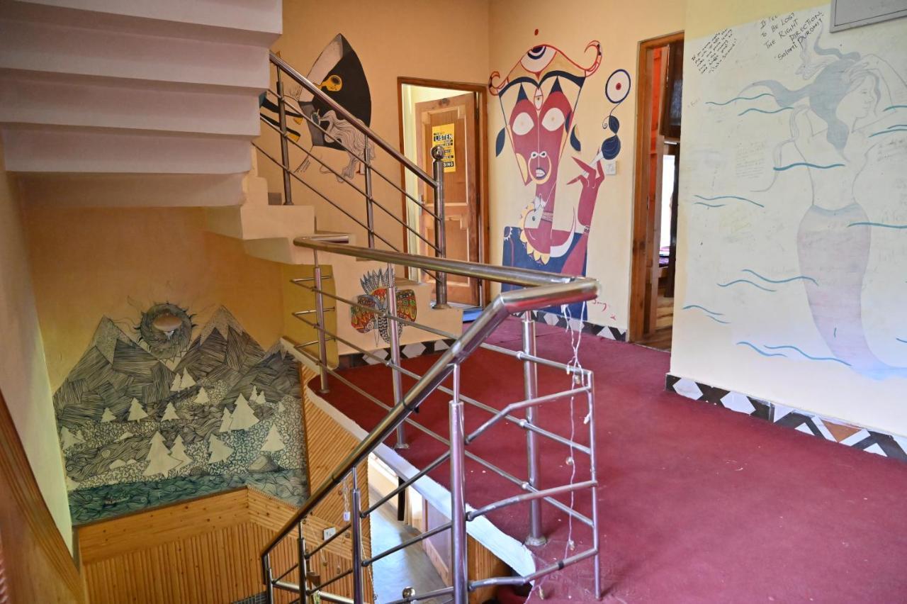 Indian Backpackers Hostel Manāli Zewnętrze zdjęcie
