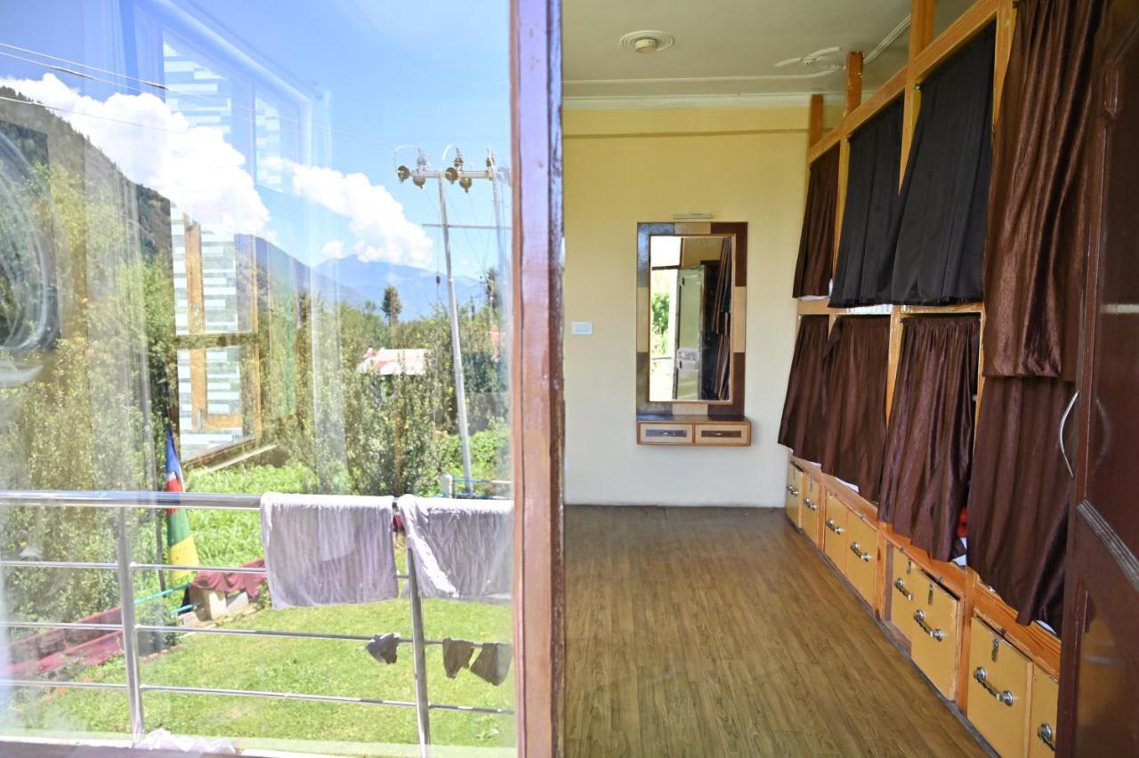 Indian Backpackers Hostel Manāli Zewnętrze zdjęcie