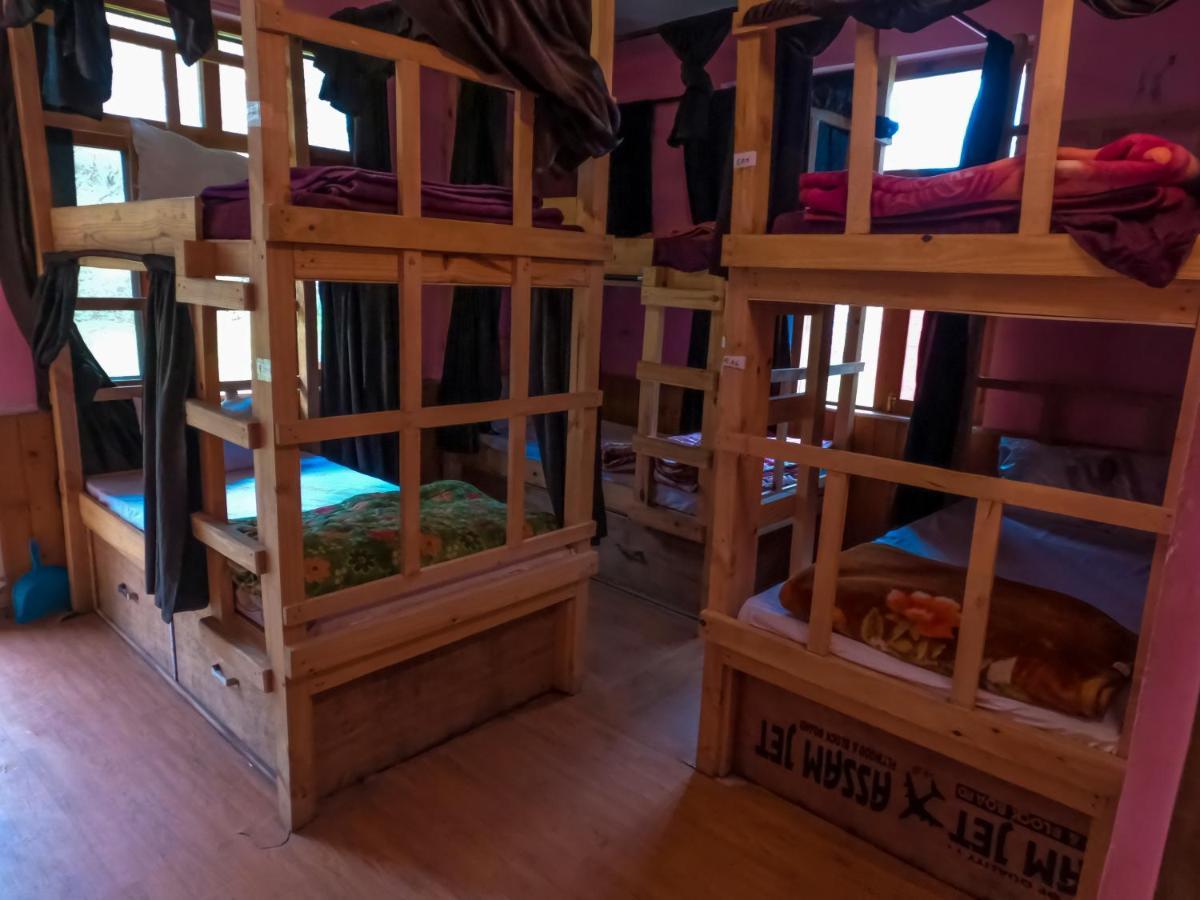 Indian Backpackers Hostel Manāli Zewnętrze zdjęcie