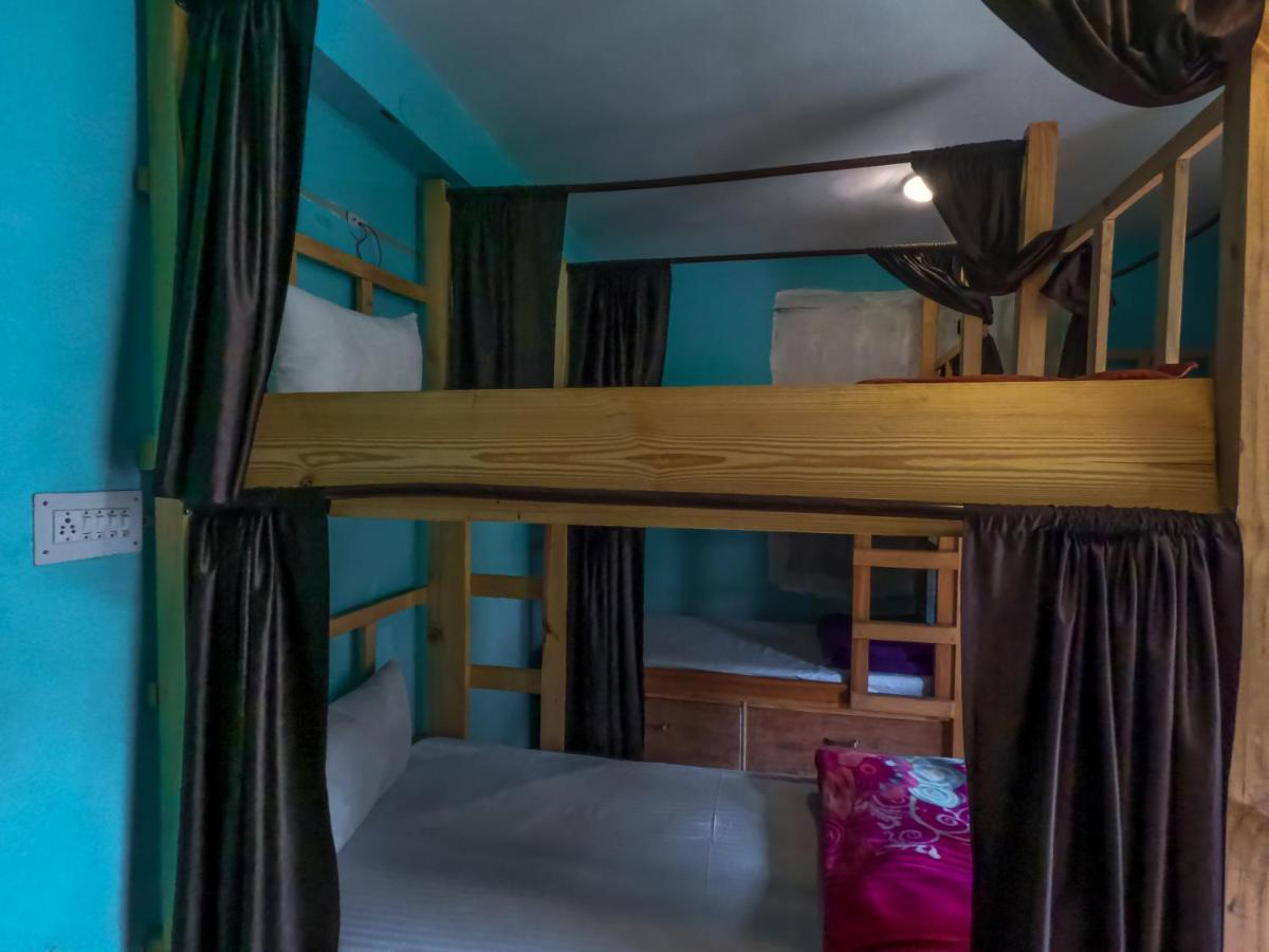 Indian Backpackers Hostel Manāli Zewnętrze zdjęcie