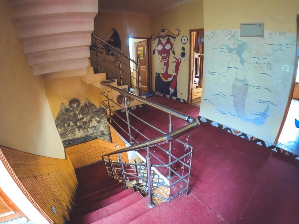 Indian Backpackers Hostel Manāli Zewnętrze zdjęcie