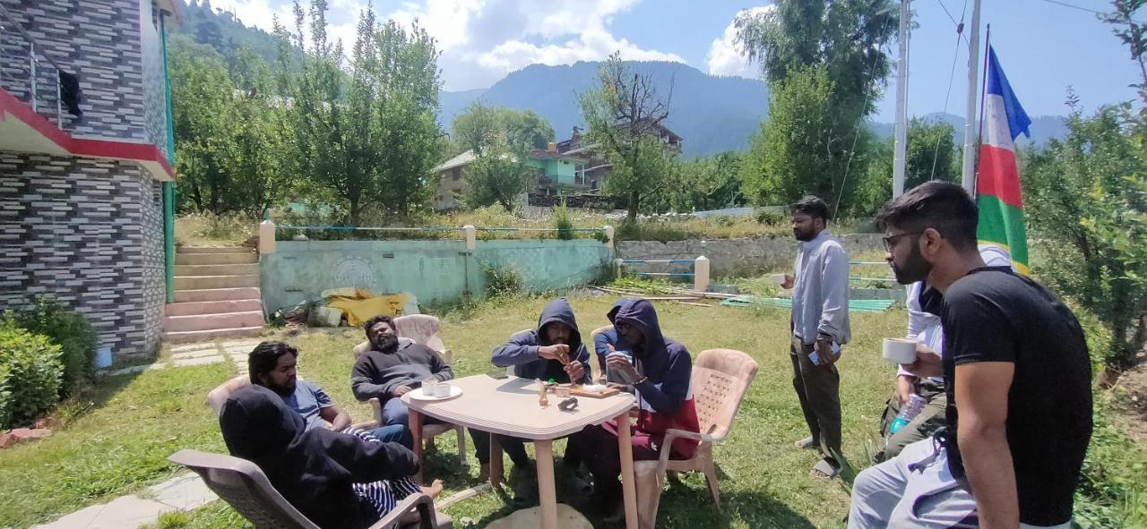 Indian Backpackers Hostel Manāli Zewnętrze zdjęcie