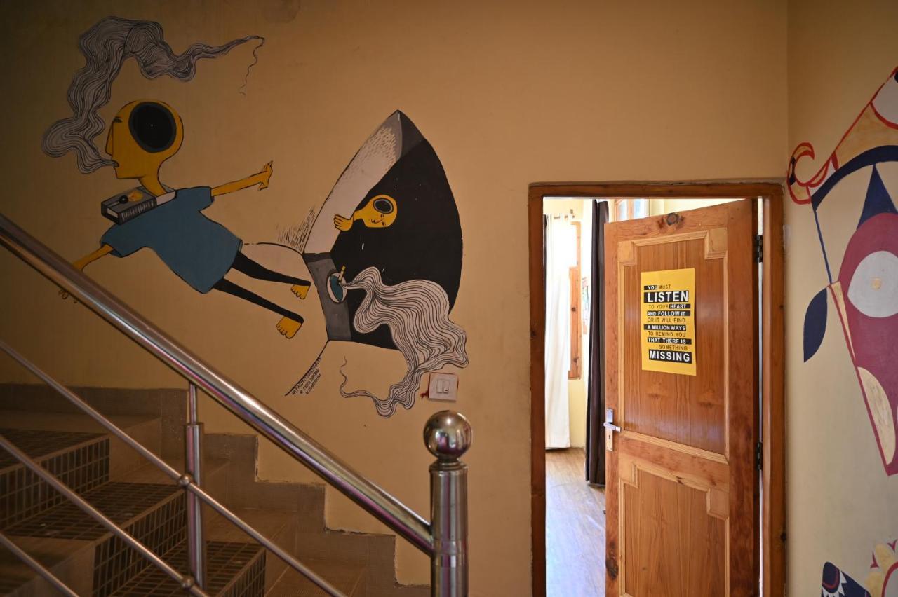 Indian Backpackers Hostel Manāli Zewnętrze zdjęcie