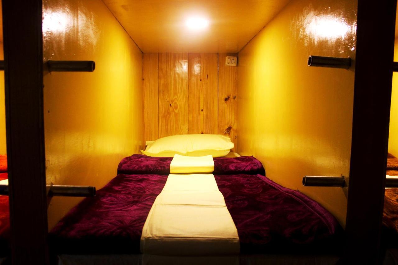 Indian Backpackers Hostel Manāli Zewnętrze zdjęcie